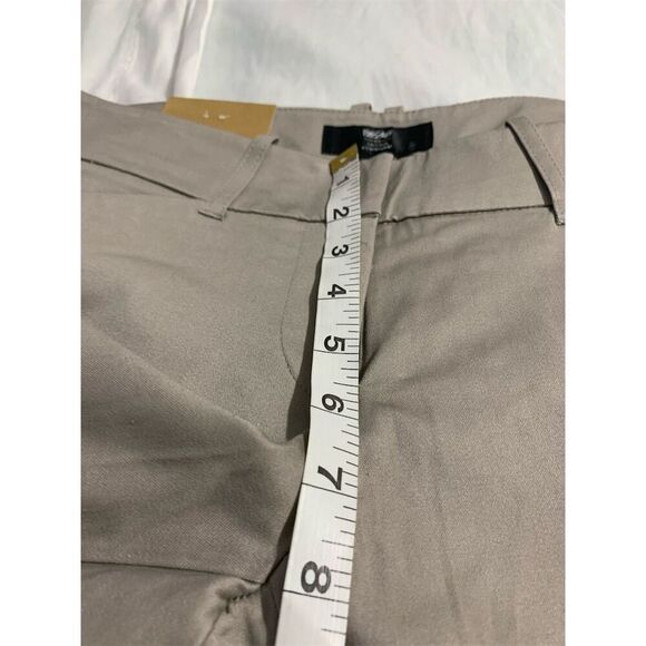 VTG. Mossimo Women's  Size‎ 4 Shorts Beige Flat Front Casual Summer - Picture 8 of 11